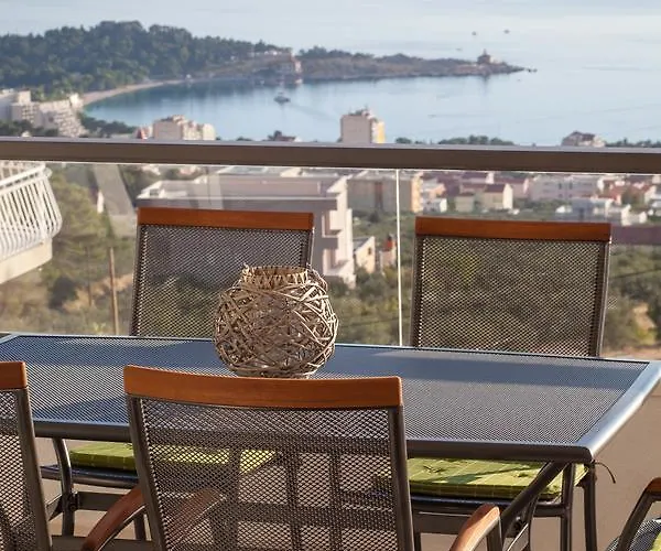 Apartment Penthouse Mak Makarska